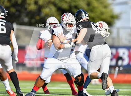 Thumbnail 2 in SA Roosevelt vs. Vandegrift (UIL 6A D2 Area Playoff) photogallery.