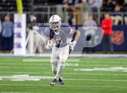 Thumbnail 3 in Manvel vs. Highland Park (UIL 5A Division 1 Final) photogallery.