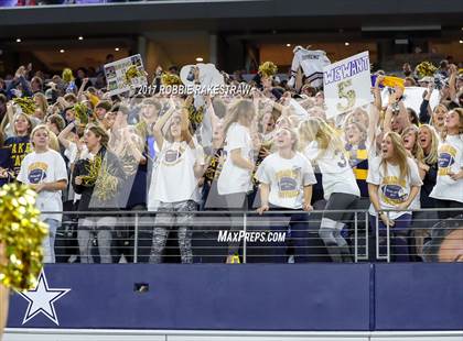 Thumbnail 2 in Manvel vs. Highland Park (UIL 5A Division 1 Final) photogallery.