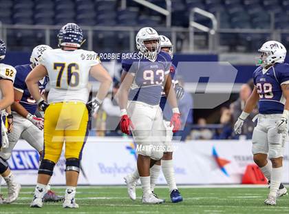 Thumbnail 3 in Manvel vs. Highland Park (UIL 5A Division 1 Final) photogallery.