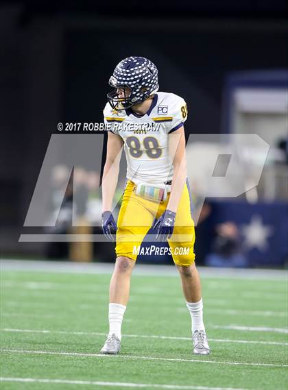 Thumbnail 3 in Manvel vs. Highland Park (UIL 5A Division 1 Final) photogallery.