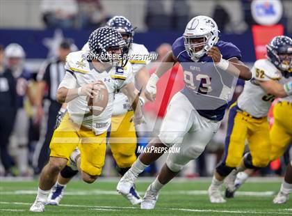 Thumbnail 1 in Manvel vs. Highland Park (UIL 5A Division 1 Final) photogallery.