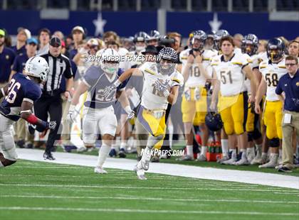 Thumbnail 1 in Manvel vs. Highland Park (UIL 5A Division 1 Final) photogallery.