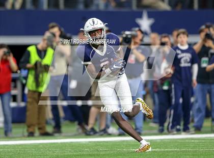 Thumbnail 1 in Manvel vs. Highland Park (UIL 5A Division 1 Final) photogallery.