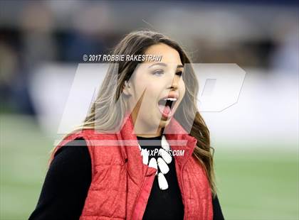 Thumbnail 3 in Manvel vs. Highland Park (UIL 5A Division 1 Final) photogallery.