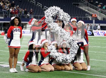 Thumbnail 2 in Manvel vs. Highland Park (UIL 5A Division 1 Final) photogallery.
