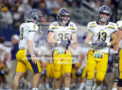 Thumbnail 2 in Manvel vs. Highland Park (UIL 5A Division 1 Final) photogallery.