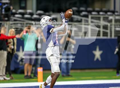 Thumbnail 1 in Manvel vs. Highland Park (UIL 5A Division 1 Final) photogallery.