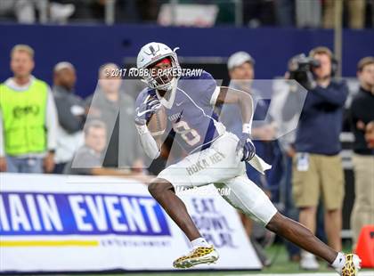 Thumbnail 2 in Manvel vs. Highland Park (UIL 5A Division 1 Final) photogallery.