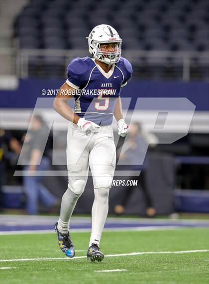 Thumbnail 3 in Manvel vs. Highland Park (UIL 5A Division 1 Final) photogallery.