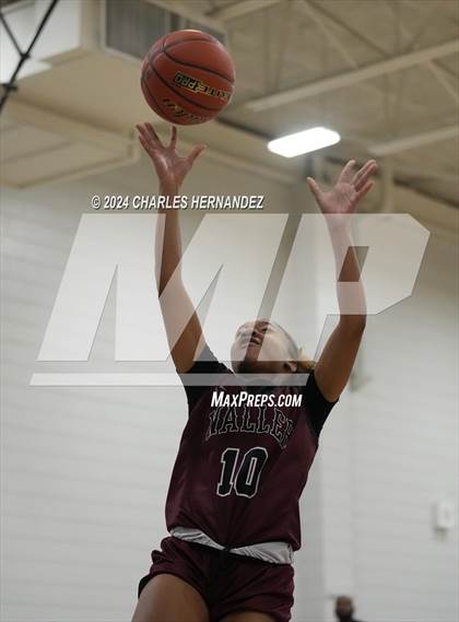 Thumbnail 1 in Brenham vs. Waller (Rattler Shootout Classic) photogallery.