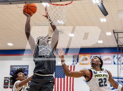 Thumbnail 2 in Prolific Prep vs Dynamic Prep (Chipotle Nationals Semifinal) photogallery.