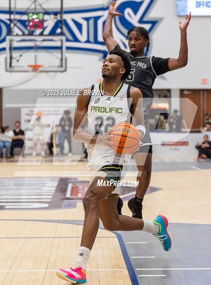 Thumbnail 1 in Prolific Prep vs Dynamic Prep (Chipotle Nationals Semifinal) photogallery.