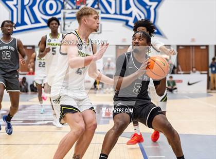 Thumbnail 1 in Prolific Prep vs Dynamic Prep (Chipotle Nationals Semifinal) photogallery.