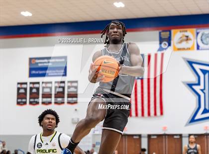 Thumbnail 3 in Prolific Prep vs Dynamic Prep (Chipotle Nationals Semifinal) photogallery.