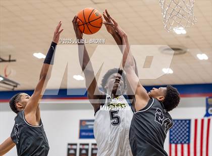 Thumbnail 2 in Prolific Prep vs Dynamic Prep (Chipotle Nationals Semifinal) photogallery.