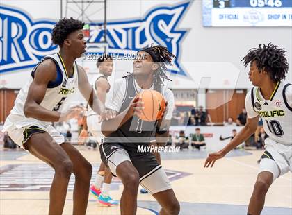 Thumbnail 3 in Prolific Prep vs Dynamic Prep (Chipotle Nationals Semifinal) photogallery.