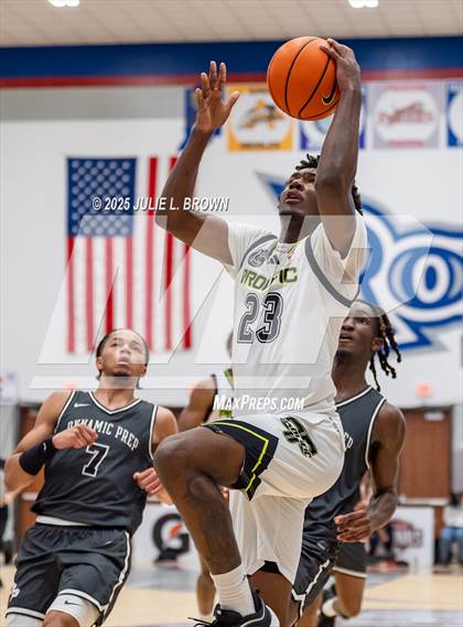 Thumbnail 2 in Prolific Prep vs Dynamic Prep (Chipotle Nationals Semifinal) photogallery.