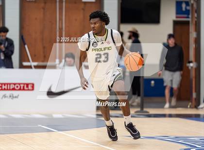 Thumbnail 3 in Prolific Prep vs Dynamic Prep (Chipotle Nationals Semifinal) photogallery.