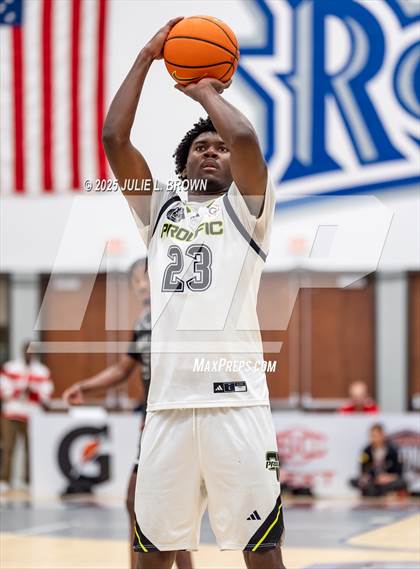 Thumbnail 3 in Prolific Prep vs Dynamic Prep (Chipotle Nationals Semifinal) photogallery.