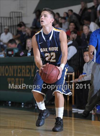 Thumbnail 2 in Oak Ridge vs. Bear Creek photogallery.