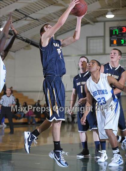 Thumbnail 3 in Oak Ridge vs. Bear Creek photogallery.