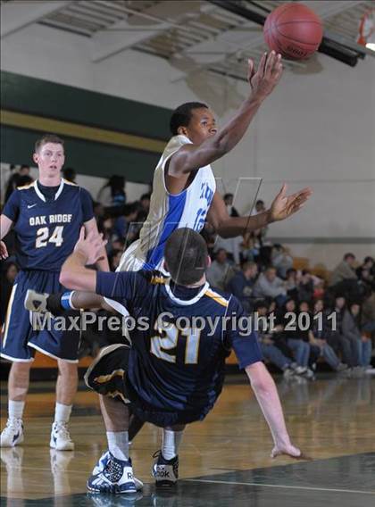 Thumbnail 3 in Oak Ridge vs. Bear Creek photogallery.