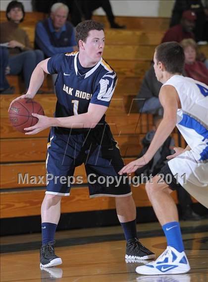 Thumbnail 2 in Oak Ridge vs. Bear Creek photogallery.