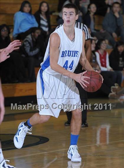 Thumbnail 3 in Oak Ridge vs. Bear Creek photogallery.