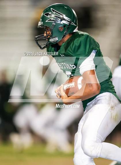 Thumbnail 2 in Linfield Christian @ Pacifica (CIFSS Div 7 Playoff) photogallery.