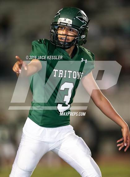 Thumbnail 3 in Linfield Christian @ Pacifica (CIFSS Div 7 Playoff) photogallery.