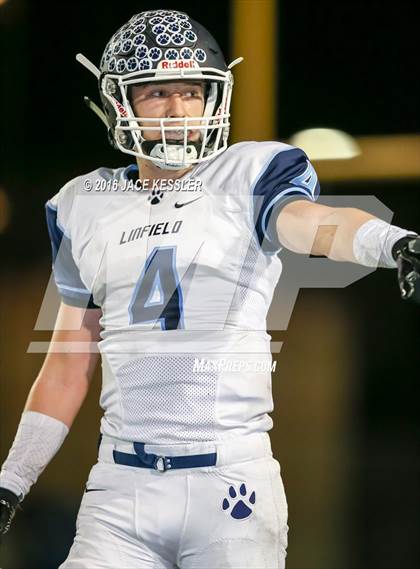 Thumbnail 1 in Linfield Christian @ Pacifica (CIFSS Div 7 Playoff) photogallery.
