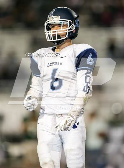 Thumbnail 2 in Linfield Christian @ Pacifica (CIFSS Div 7 Playoff) photogallery.