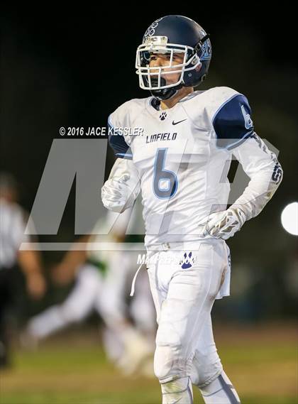 Thumbnail 3 in Linfield Christian @ Pacifica (CIFSS Div 7 Playoff) photogallery.
