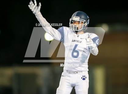 Thumbnail 2 in Linfield Christian @ Pacifica (CIFSS Div 7 Playoff) photogallery.