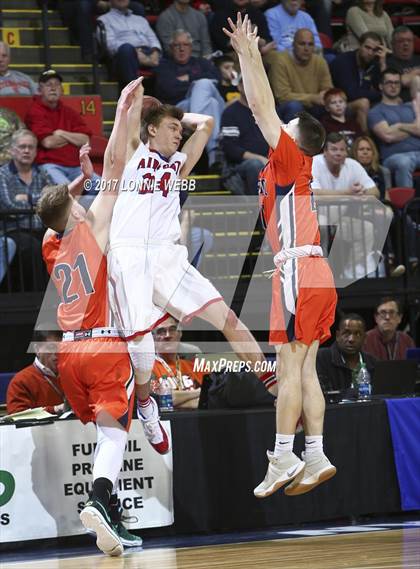 Thumbnail 3 in Liverpool vs Fairport (NYSPHSAA Class AA Semifinal) photogallery.