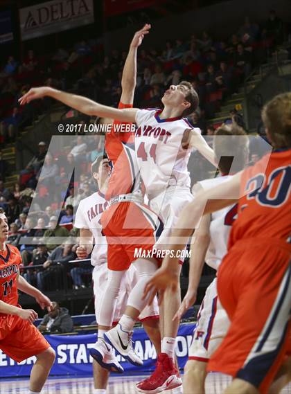 Thumbnail 3 in Liverpool vs Fairport (NYSPHSAA Class AA Semifinal) photogallery.