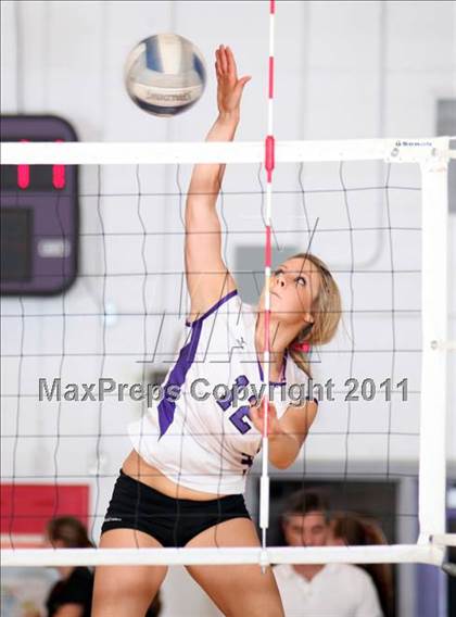 Thumbnail 2 in Chico @ Shasta photogallery.