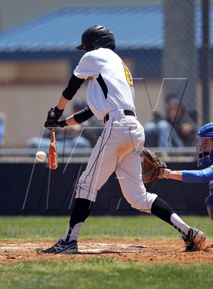 Thumbnail 1 in Crandall vs North Lamar (UIL 3A Bi-District Playoff) photogallery.