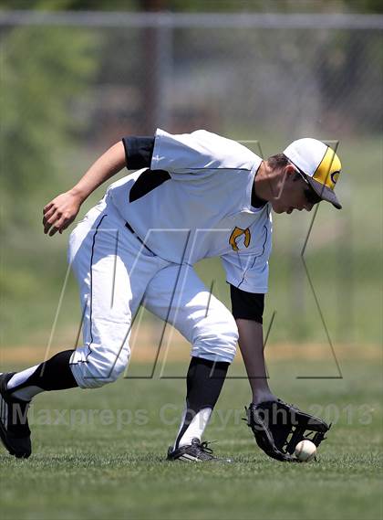 Thumbnail 3 in Crandall vs North Lamar (UIL 3A Bi-District Playoff) photogallery.