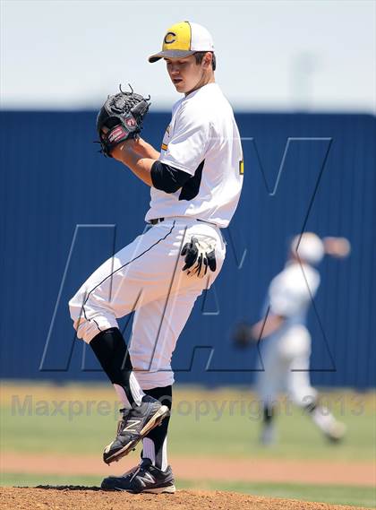 Thumbnail 3 in Crandall vs North Lamar (UIL 3A Bi-District Playoff) photogallery.