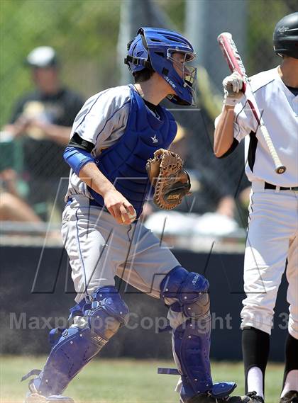 Thumbnail 1 in Crandall vs North Lamar (UIL 3A Bi-District Playoff) photogallery.