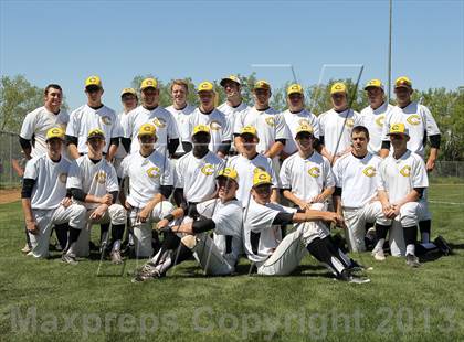 Thumbnail 3 in Crandall vs North Lamar (UIL 3A Bi-District Playoff) photogallery.