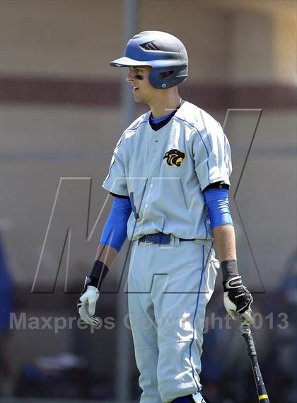 Thumbnail 3 in Crandall vs North Lamar (UIL 3A Bi-District Playoff) photogallery.