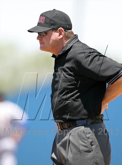 Thumbnail 1 in Crandall vs North Lamar (UIL 3A Bi-District Playoff) photogallery.