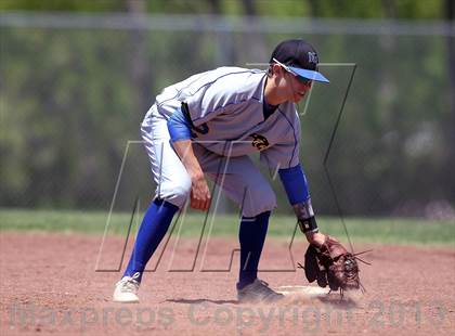 Thumbnail 2 in Crandall vs North Lamar (UIL 3A Bi-District Playoff) photogallery.