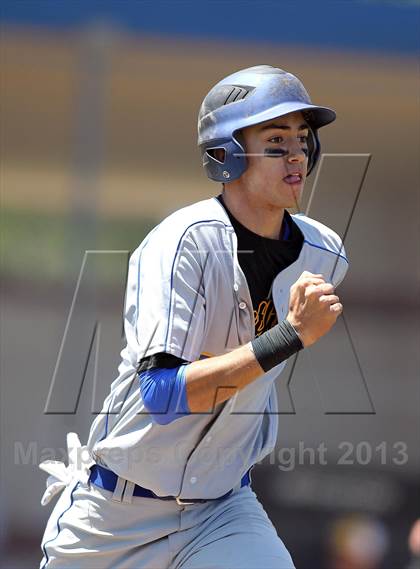 Thumbnail 3 in Crandall vs North Lamar (UIL 3A Bi-District Playoff) photogallery.