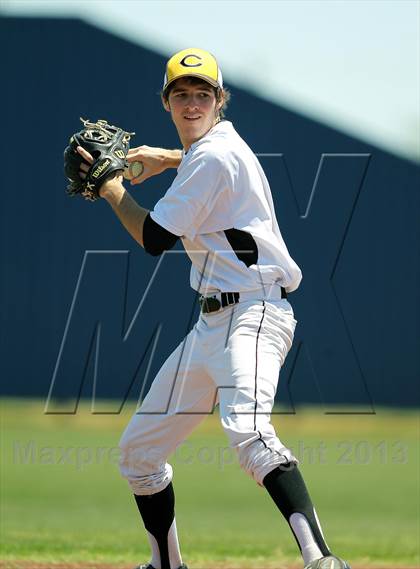 Thumbnail 2 in Crandall vs North Lamar (UIL 3A Bi-District Playoff) photogallery.