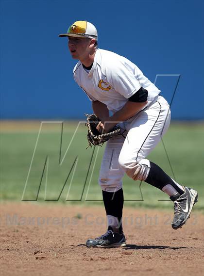 Thumbnail 3 in Crandall vs North Lamar (UIL 3A Bi-District Playoff) photogallery.