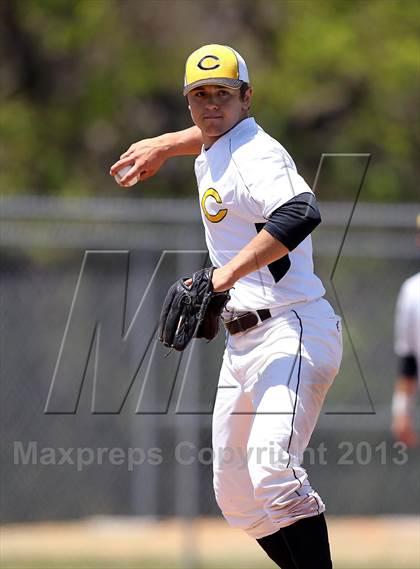 Thumbnail 3 in Crandall vs North Lamar (UIL 3A Bi-District Playoff) photogallery.